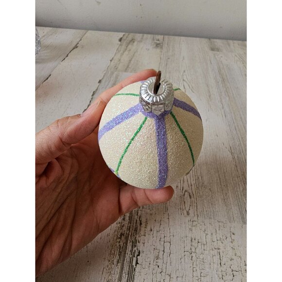 Patricia breen Daisy purple glitter egg ornament Xmas tree spring - Picture 5 of 8